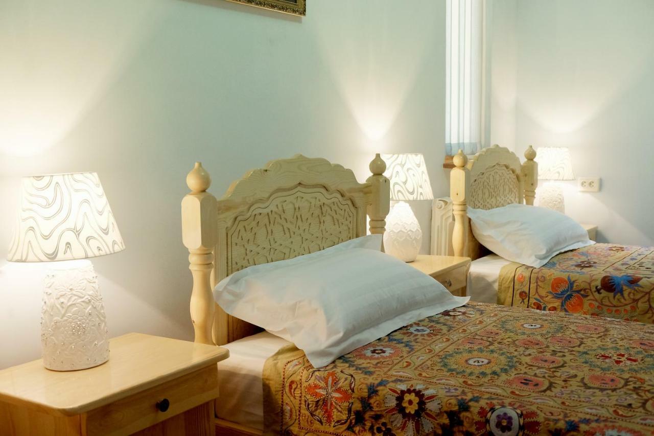 Hotel Ismail Bukhara Esterno foto